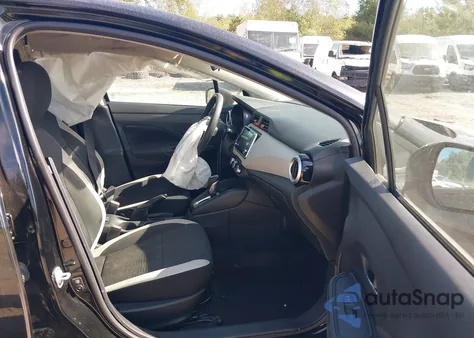 2021 Nissan Versa Sv Xtronic Cvt z USA, uszkodzony, nr VIN 3N1CN8EV8ML888140